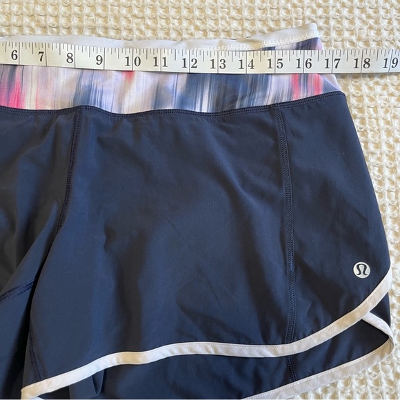 Lululemon Turbo Run Short Size 8 Navy Blue - Picture 7 of 8